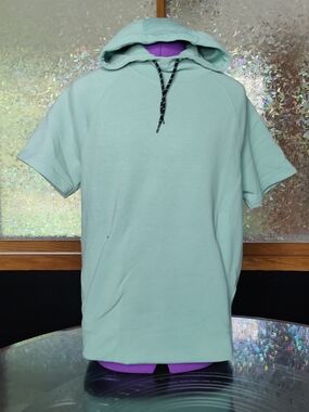 Old Navy Men's Short Sleeve Hoodie in Mint